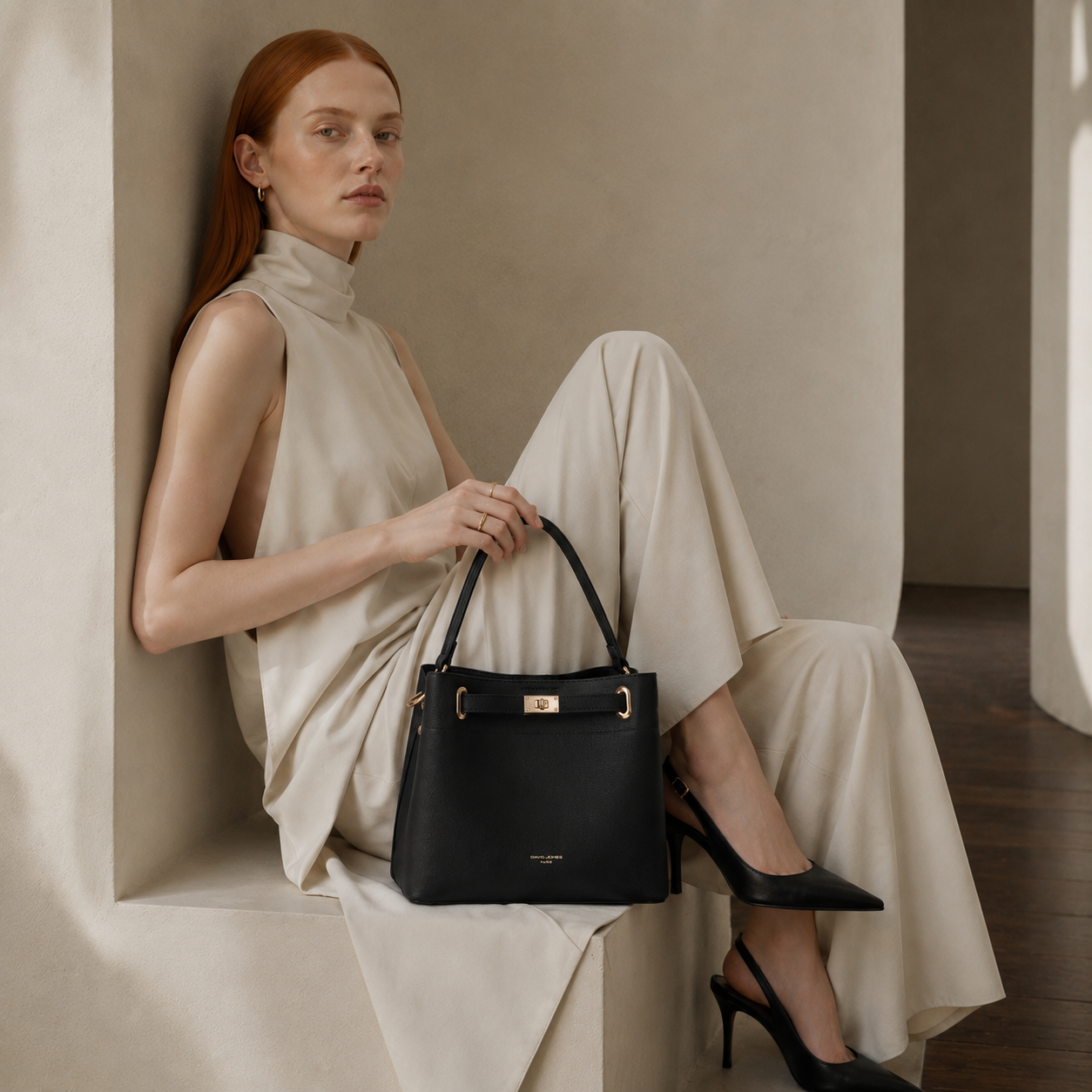 NOREL Hand Bag